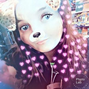 Meet your Posher, Janica